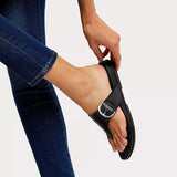 fitflop GRACIE BUCKLE LEATHER TOE-POST SANDALS ALL BLACK DE6-090